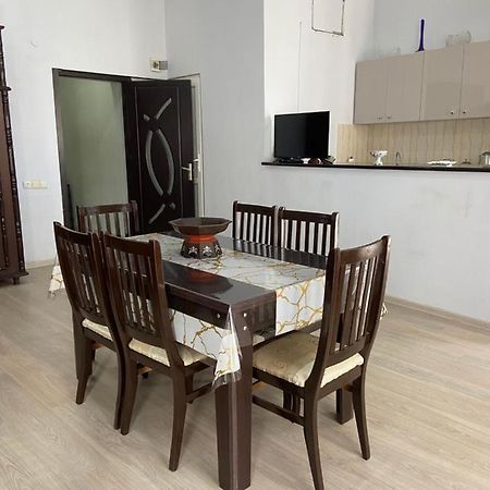 Apartment On Luka Asatiani 2 Batumi Ngoại thất bức ảnh