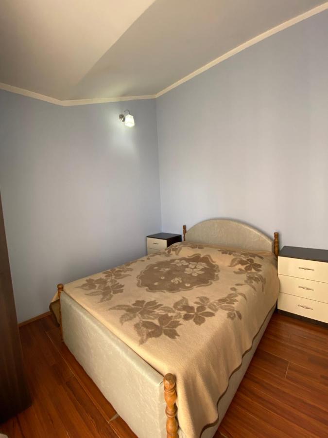 Apartment On Luka Asatiani 2 Batumi Ngoại thất bức ảnh