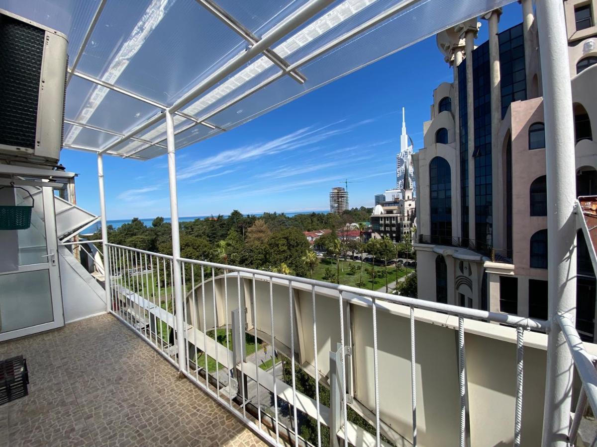Apartment On Luka Asatiani 2 Batumi Ngoại thất bức ảnh