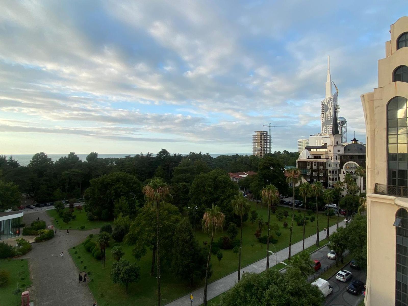 Apartment On Luka Asatiani 2 Batumi Ngoại thất bức ảnh